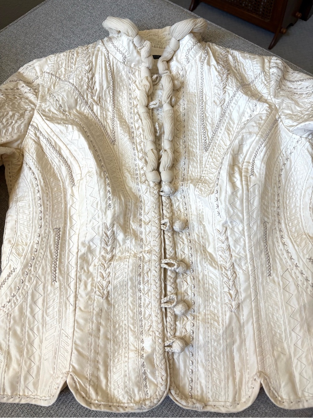 Elie Tahari Cream Quilted Detail Jacket - Picture 12 of 12